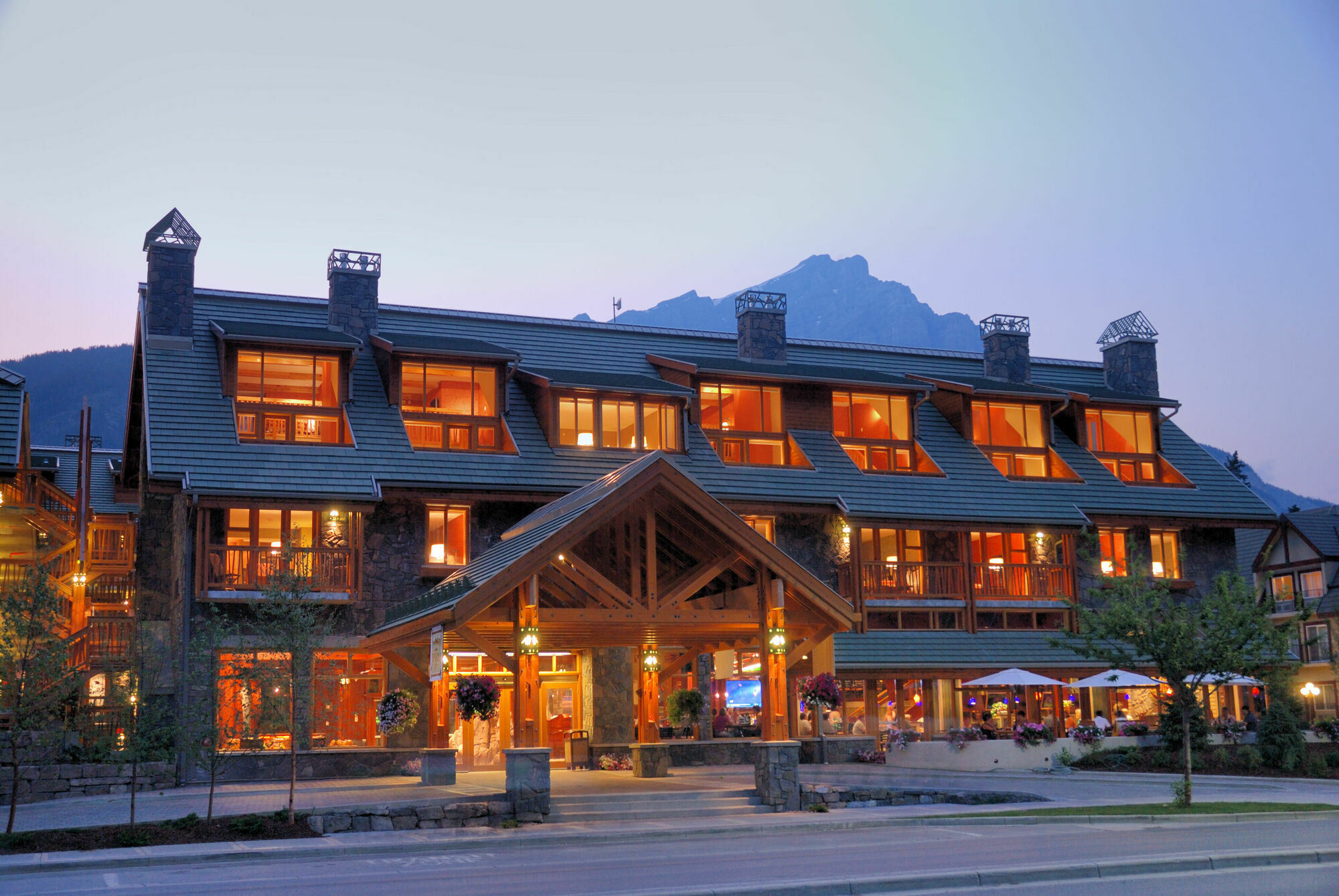 Fox Hotel And Suites Banff Exterior foto